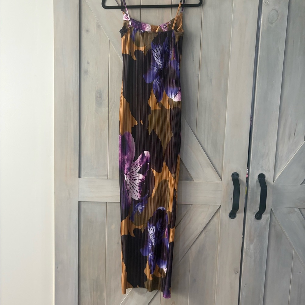 Boohoo Floral Maxi Dress - Picture 6 of 10